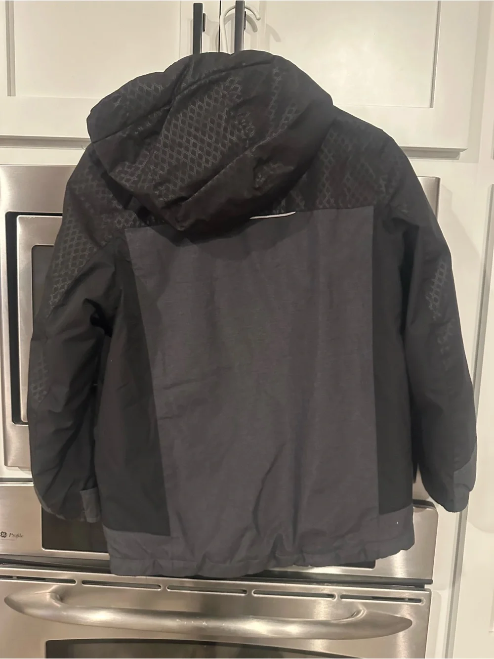 Gerry Weber Men's Two-Tone Black & Gray Ski Jacket with Blue Trim